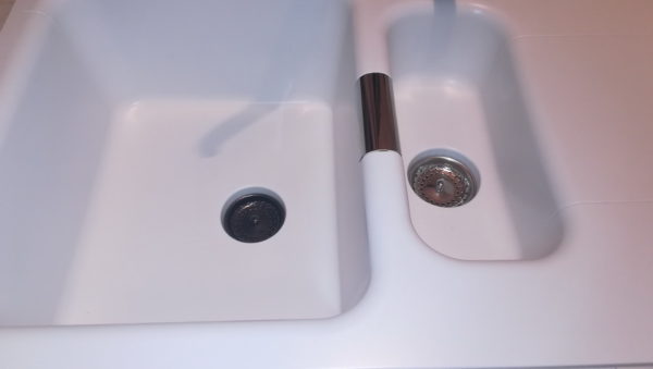 2018 05 – Veravent Schock white sink