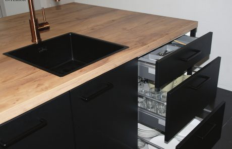 Modern kitchen Küchentime Touch Black in Alicante