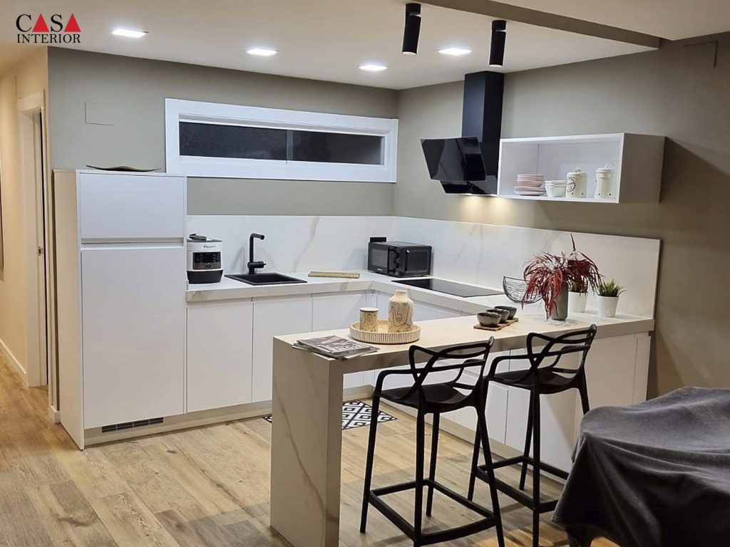 Kitchen Arredo3 Wega Laminate PET White in Benidorm